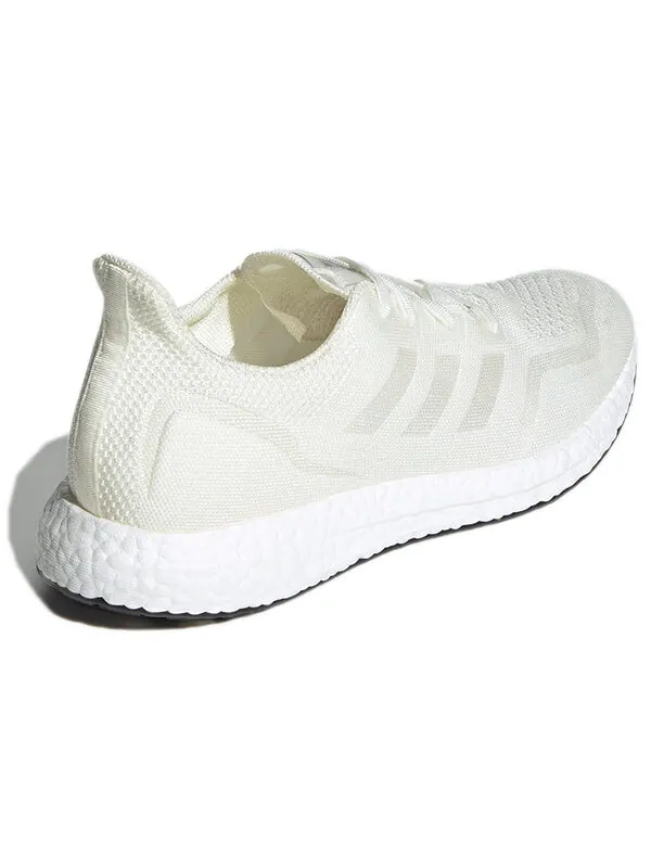 Кроссовки ультрабуст Adidas — изображение 4 из 4, белый