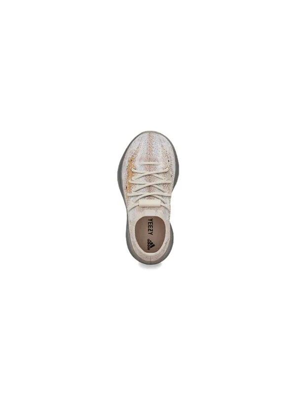 Кроссовки помогли 380 младенцам Adidas Yeezy — изображение 4 из 4, коричневый/коричневый
