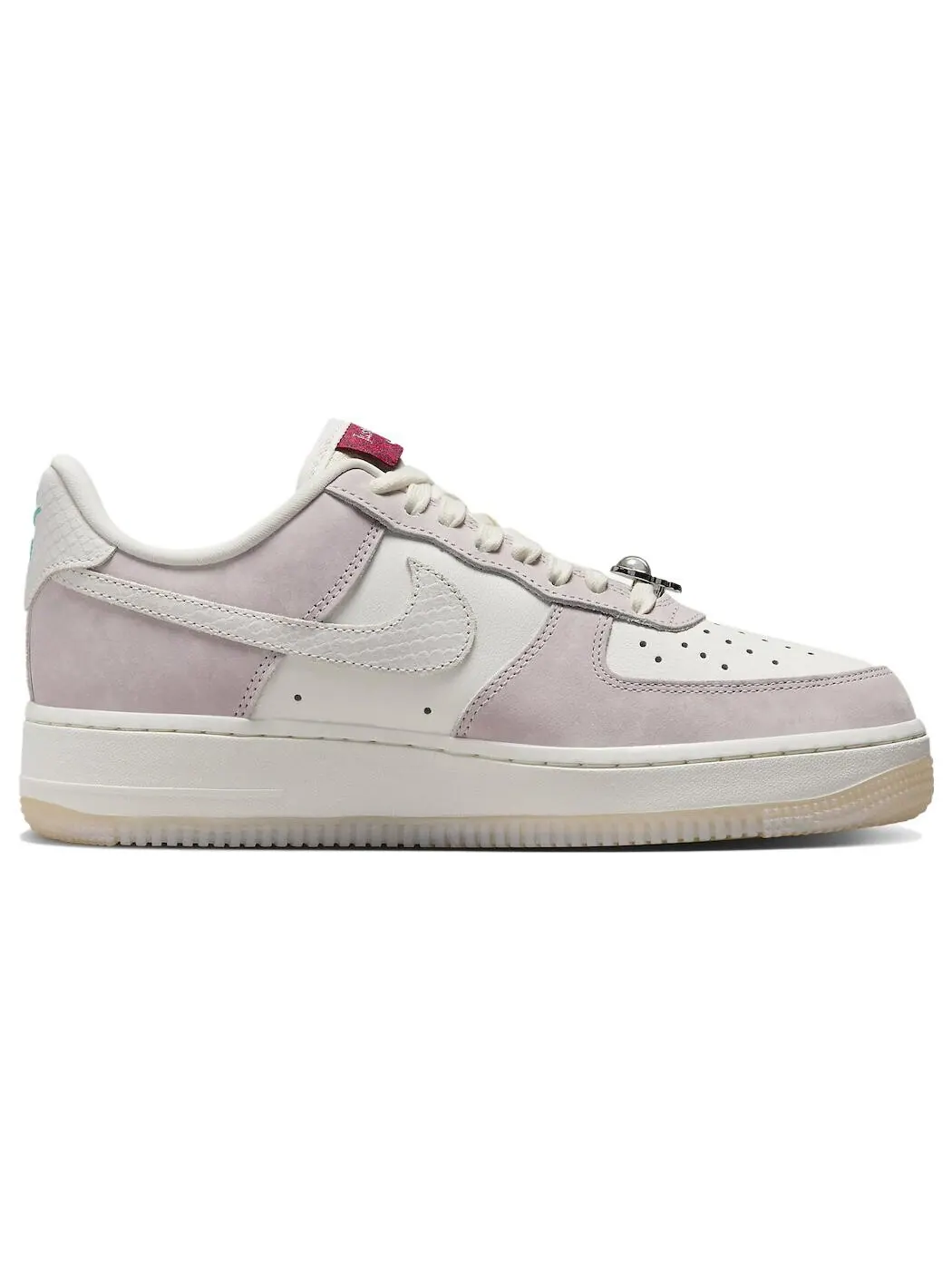 Женские кроссовки Nike Air Force 1 Low 'Year of the Dragon Pink' — изображение 2 из 6, бежевый/розовый
