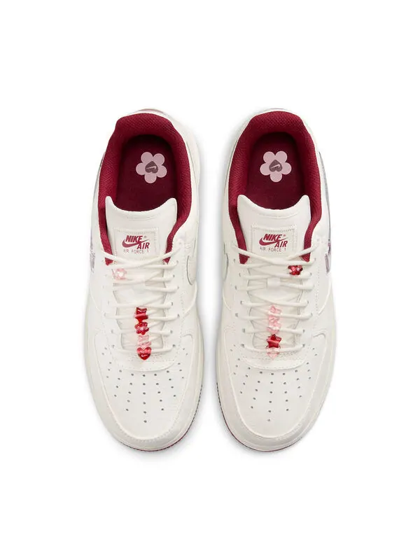 Кроссовки (WMNS) Nike Air Force 1 Low 'Valentines Day 2024' — изображение 4 из 4, красный/розовый/красный