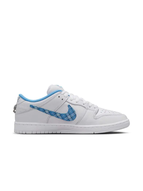 Кроссовки x nicole hause sb dunk low pro 'white university blue' Nike — изображение 2 из 4