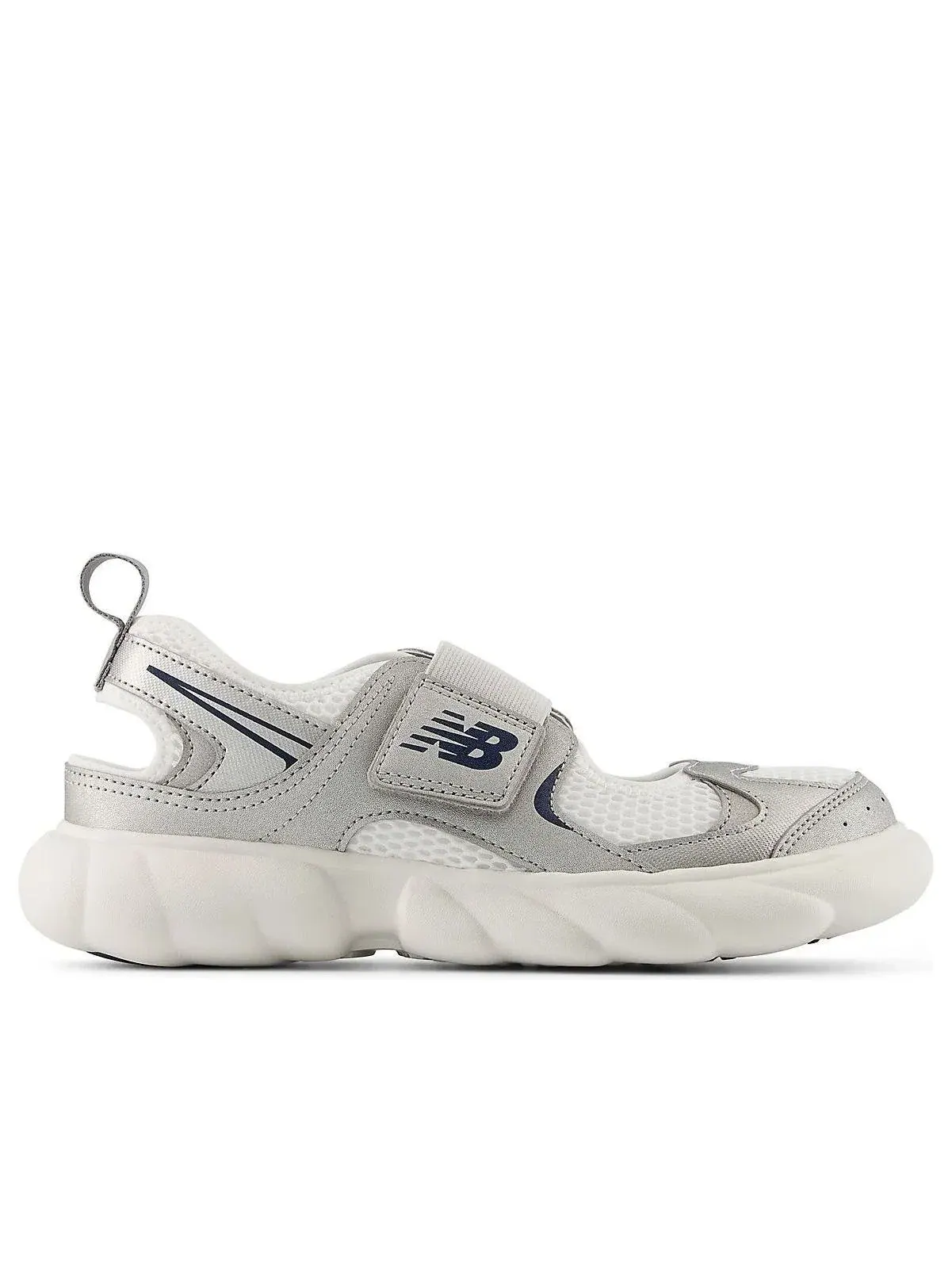 Детские кроссовки с закрытой пяткой и липучкой New Balance 230 — изображение 2 из 5, серебряный