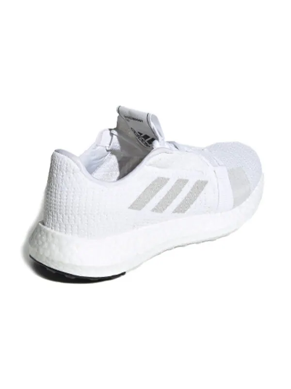 Кроссовки senseboost go Adidas — изображение 4 из 4, белый/серый