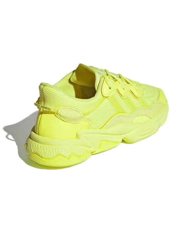 Кроссовки ozweego Adidas — изображение 4 из 4, желтый