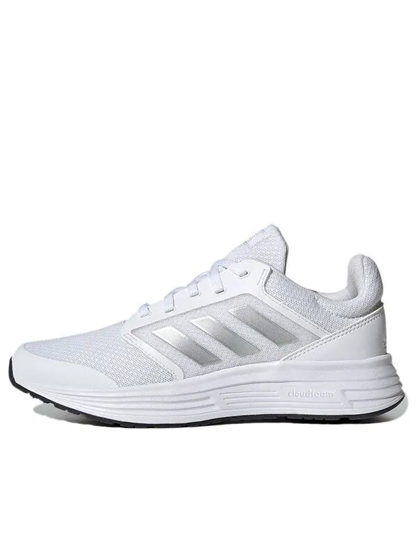 Кроссовки галактика 5 облако Adidas — изображение 1 из 4, белый