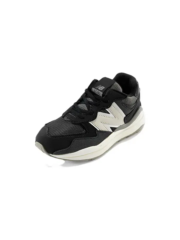 Кроссовки 57 40 New Balance — изображение 2 из 4, черный