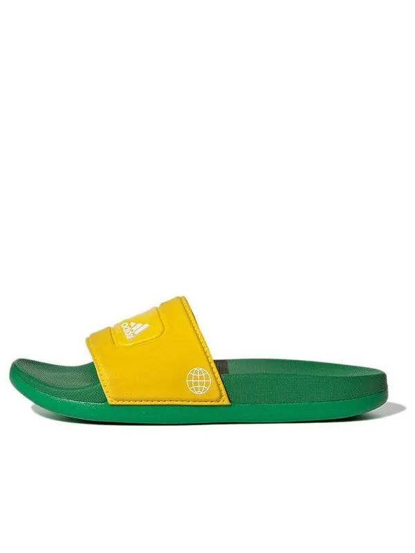 Тапочки lego x adilette slide 'equipment yellow green' Adidas — изображение 1 из 4, желтый/белый/зеленый