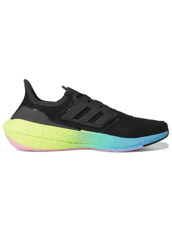 Кроссовки ультрабуст 22 Adidas — изображение 2 из 4, черный