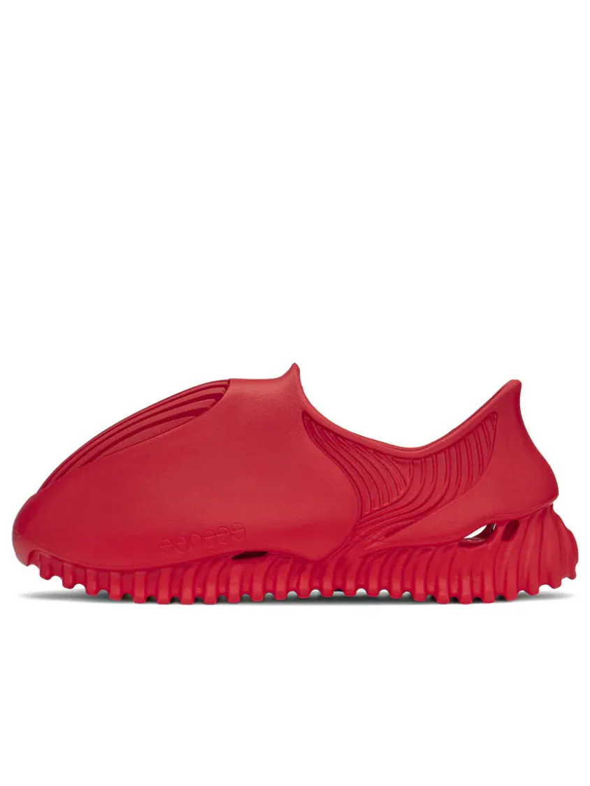 Кроссовки GENEGG Foam Runner Whale 'Ruby Red' — изображение 1 из 6, красный