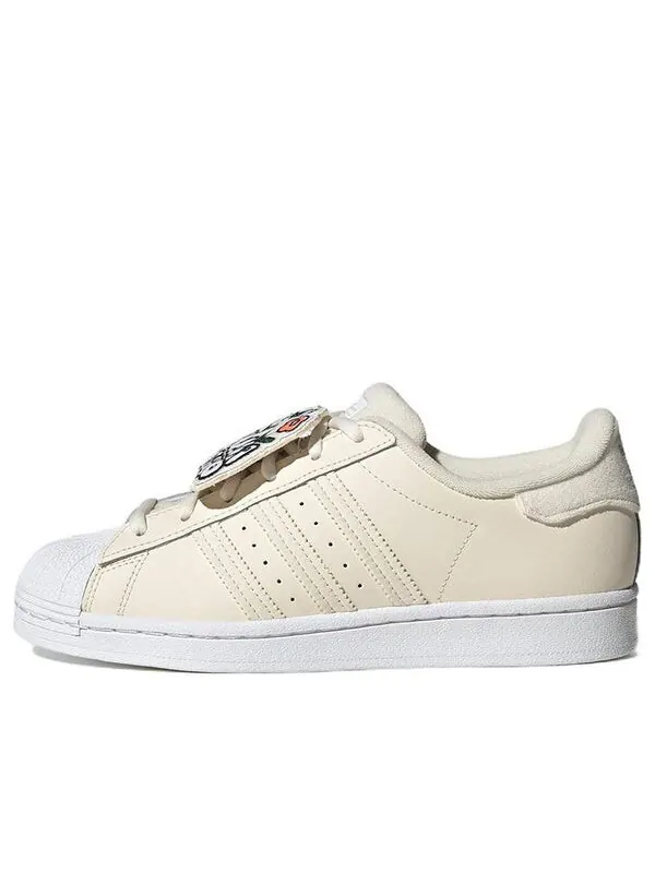 Кроссовки суперзвезда Adidas — изображение 1 из 4, кремовый/белый