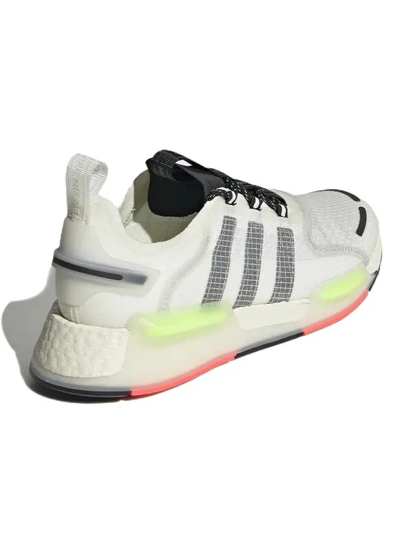 Кроссовки nmd_v3 Adidas — изображение 4 из 4, белый/черный/кремовый