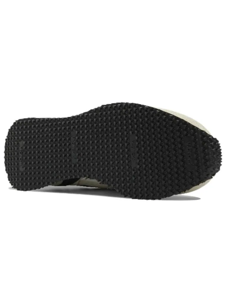 Кроссовки Reebok Victory Classic 'White Chalk Black' — изображение 5 из 5, бежевый