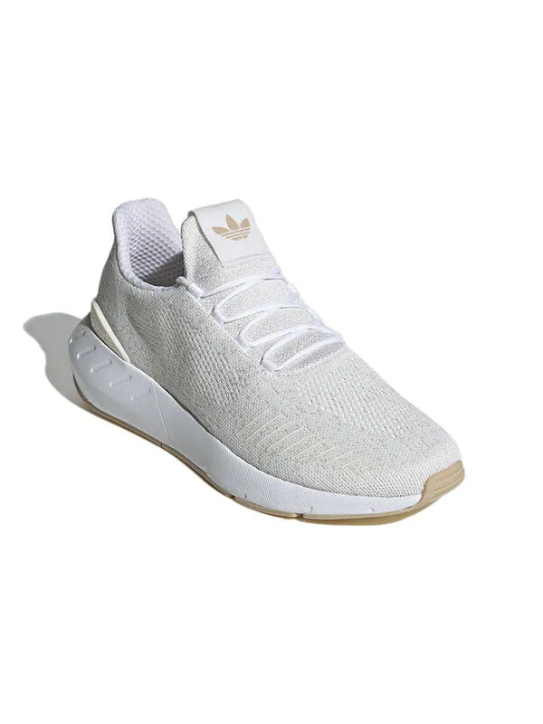 Кроссовки оригинальные swift run 22 Adidas — изображение 3 из 4, белый