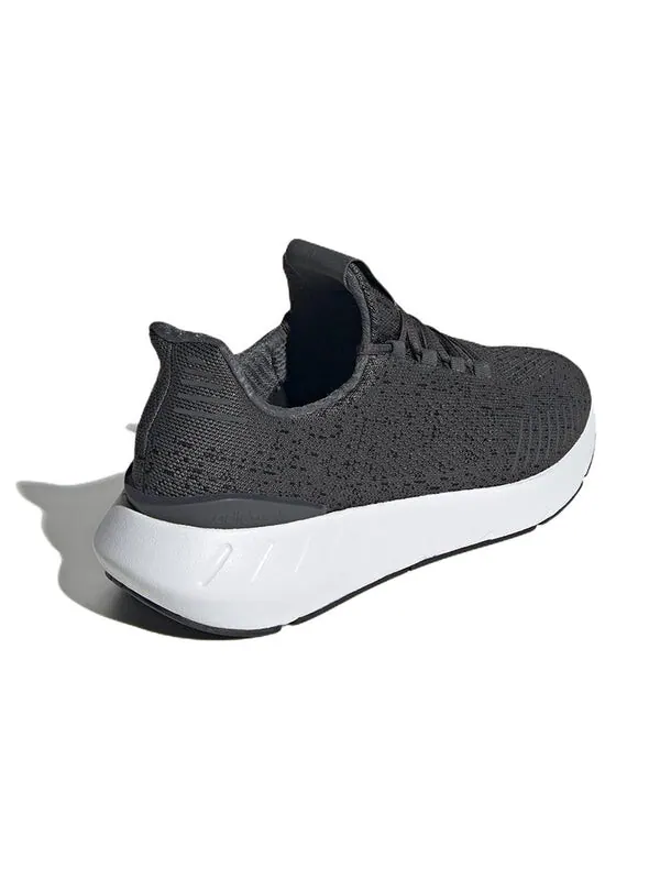 Кроссовки оригинальные swift run 22 Adidas — изображение 4 из 4, черный/белый