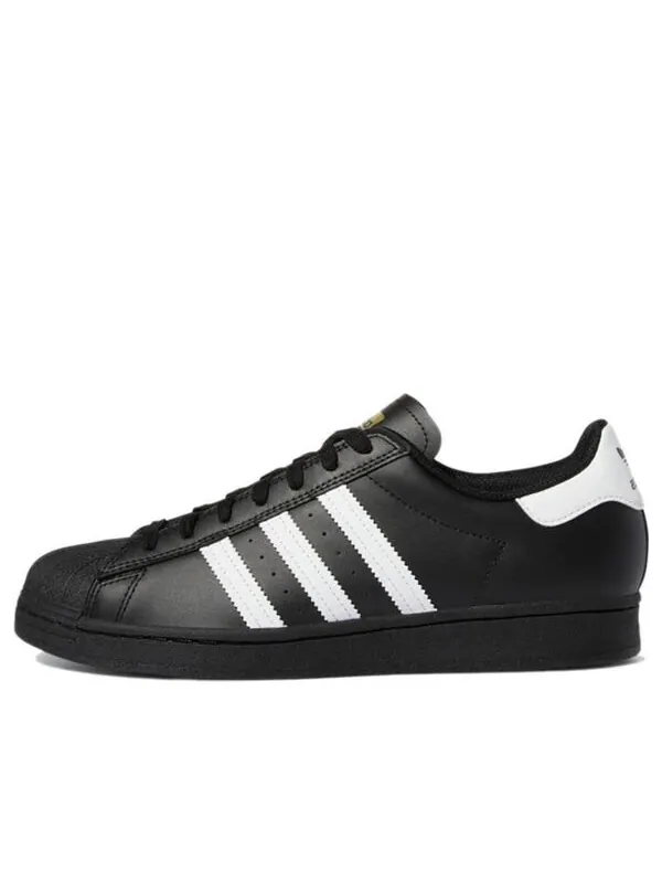 Реклама кроссовок superstar Adidas — изображение 1 из 4, черный/белый