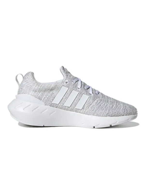 Кроссовки Swift Run 22 Adidas — изображение 2 из 4, белый/серый/черный