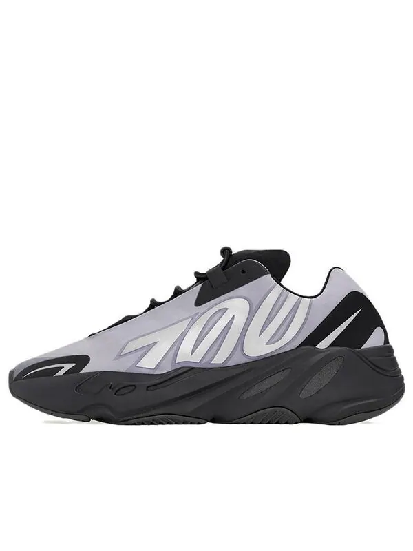 Кроссовки Boost 700 mnvn Adidas Yeezy — изображение 1 из 4