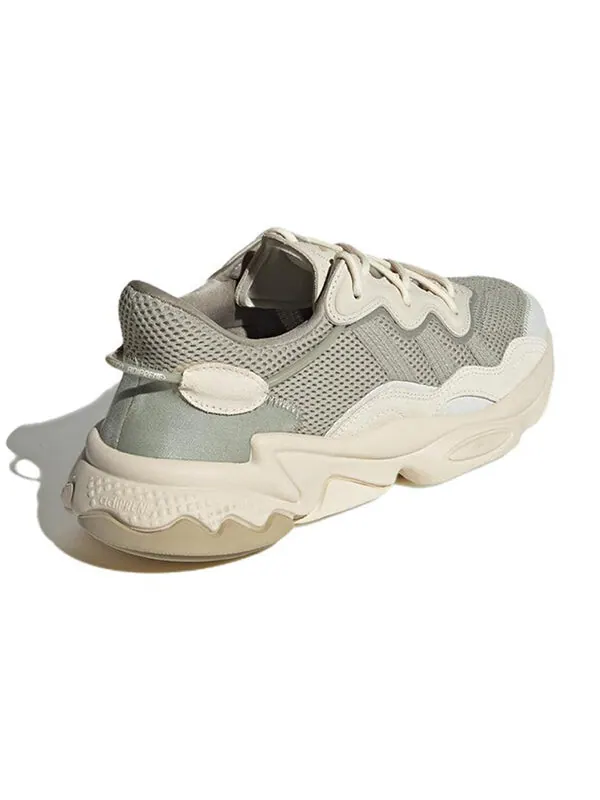 Кроссовки ozweego Adidas — изображение 4 из 4, серый