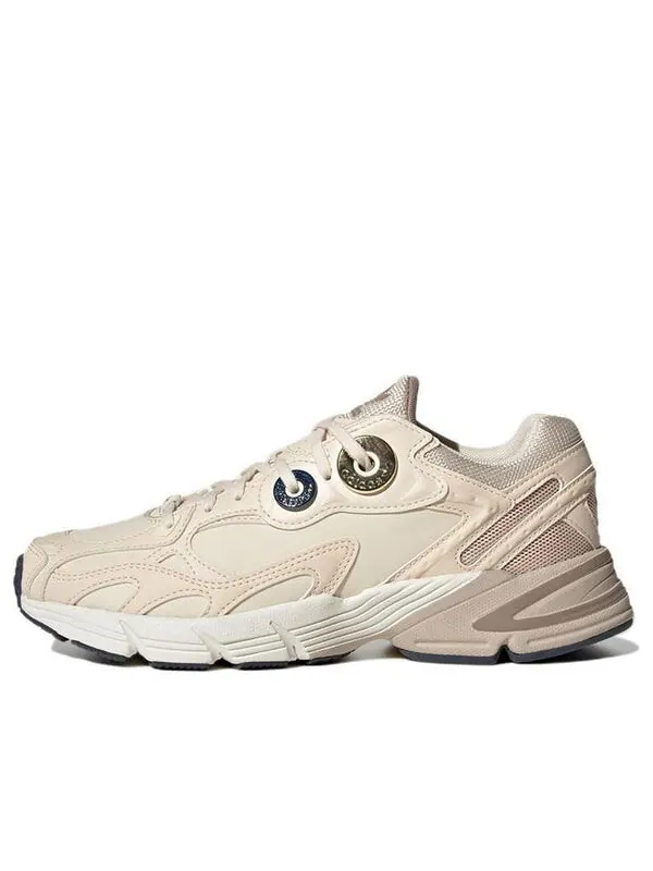 Кроссовки (WMNS) adidas Astir 'Cream White' — изображение 1 из 4, кремовый/белый