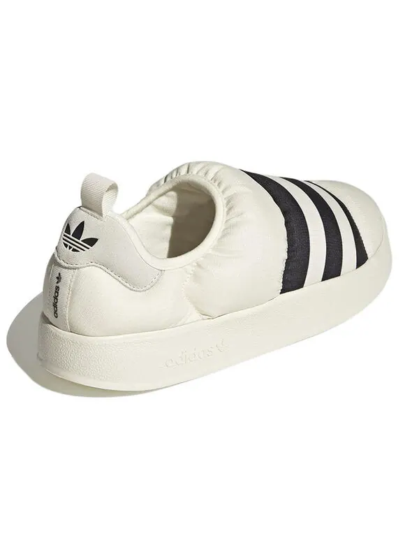 Тапочки puffylette 'off white black' Adidas — изображение 4 из 4, бежевый