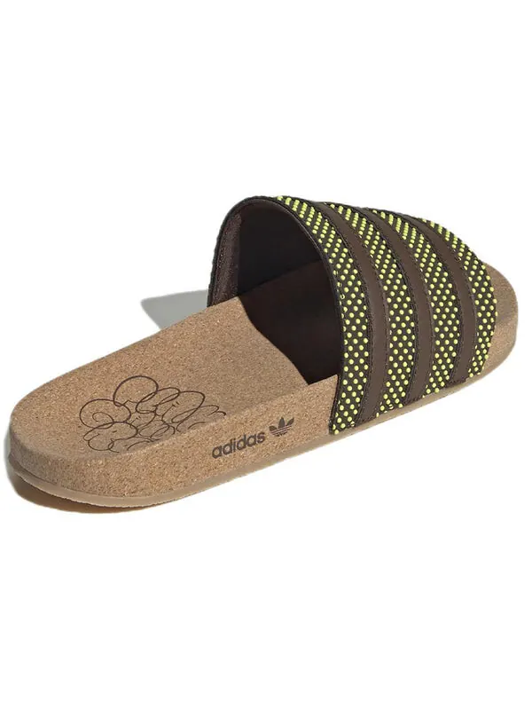 Тапочки adilette slide 'plant and grow' Adidas — изображение 4 из 4, коричневый