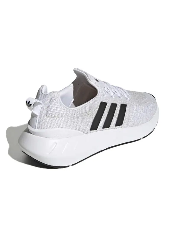 Кроссовки оригинальные swift run 2 Adidas — изображение 4 из 4, серый/белый