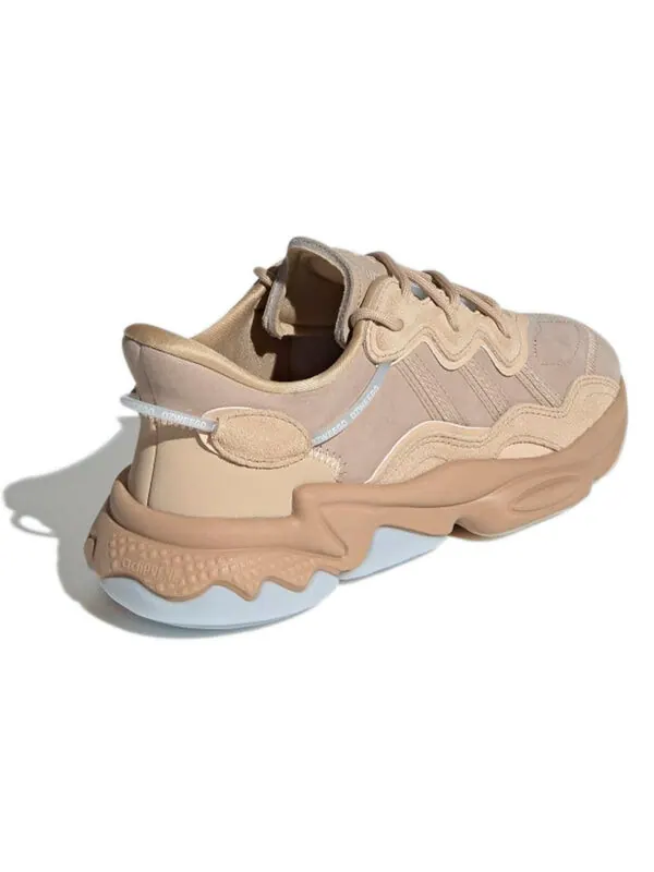 Кроссовки оригиналы ozweego Adidas — изображение 4 из 4, коричневый
