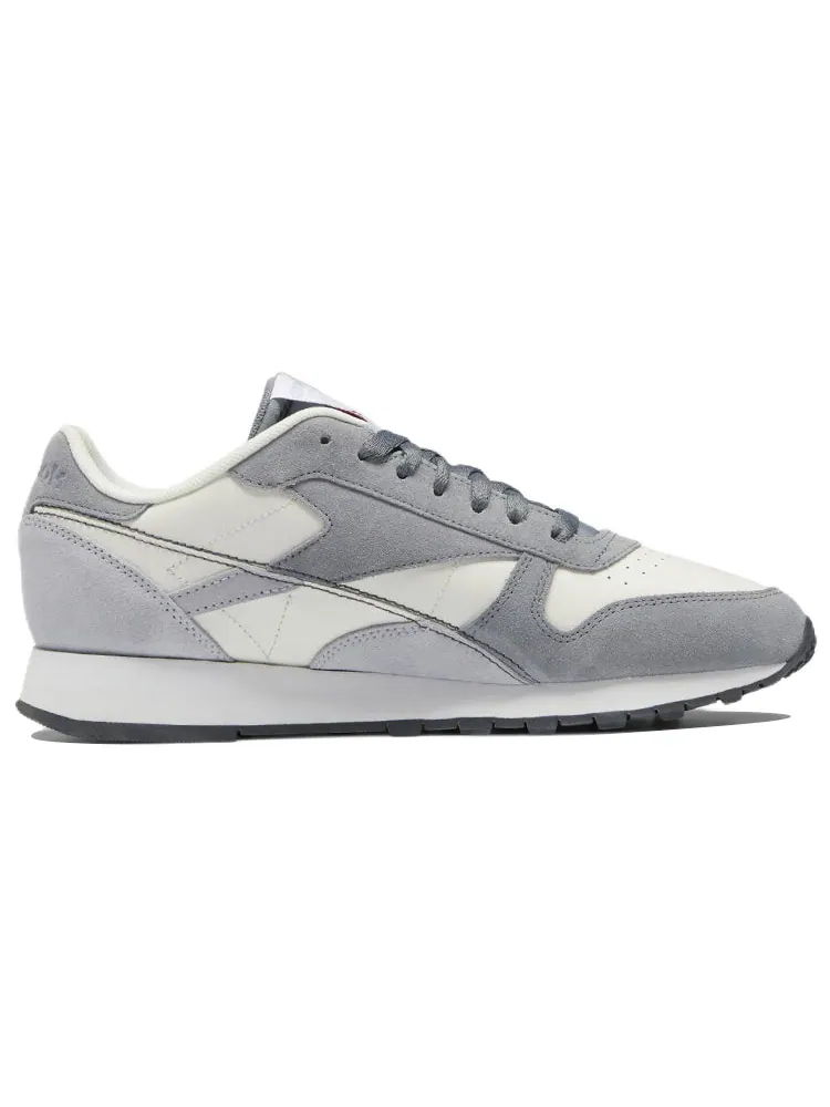 Беговые кроссовки Reebok Classic Leather 'Grey Chalk' — изображение 2 из 5, серый
