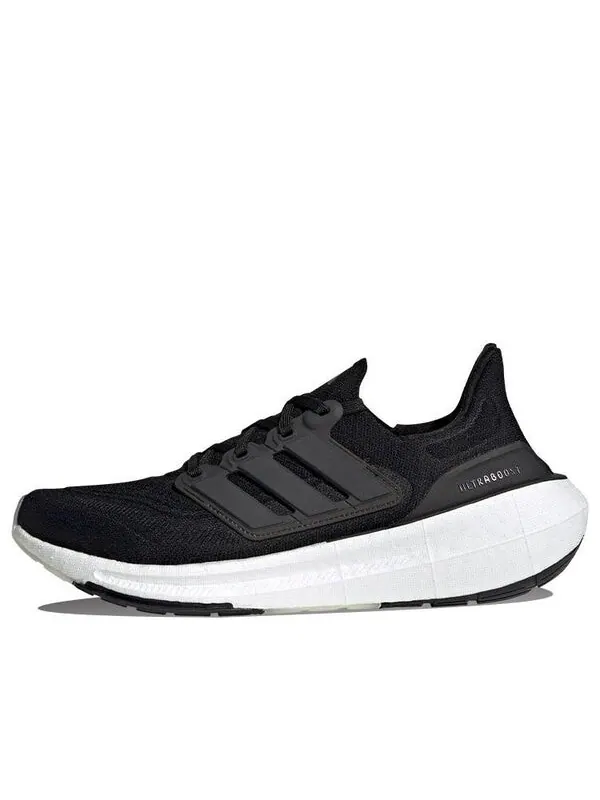 Кроссовки ultra boost light core Adidas — изображение 1 из 4, черный/белый