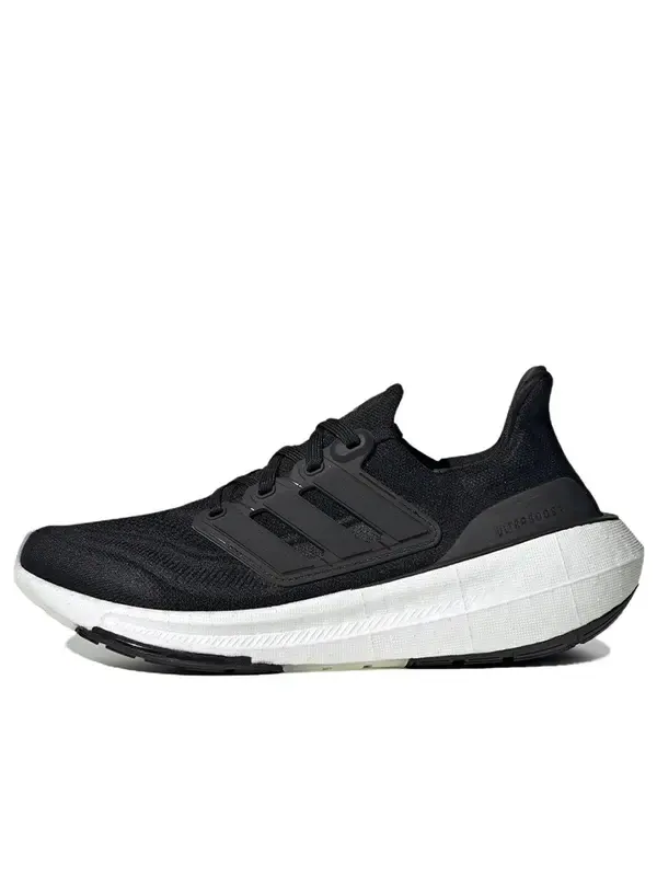Кроссовки ультрабуст лайт Adidas — изображение 1 из 4, черный/белый