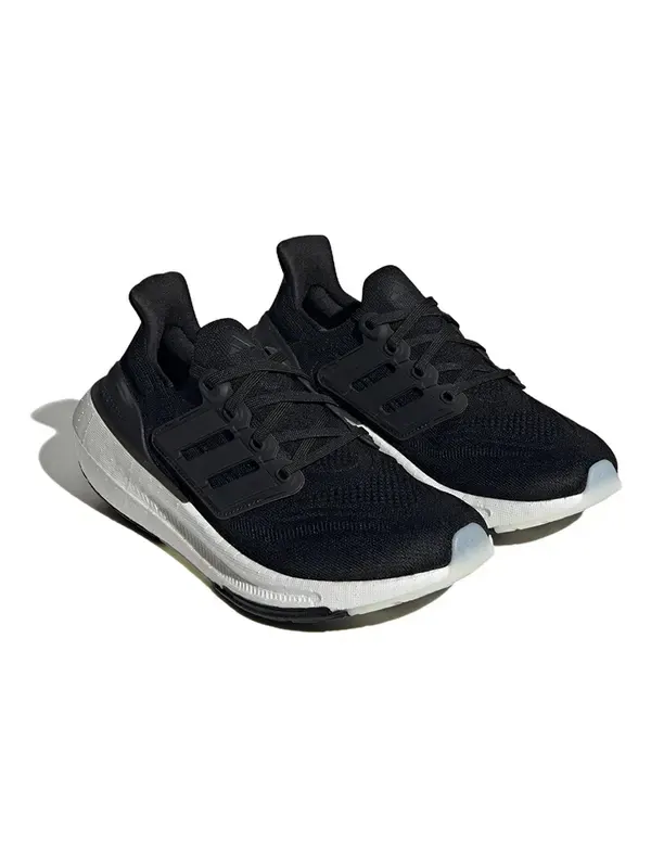 Кроссовки ультрабуст лайт Adidas — изображение 3 из 4, черный/белый