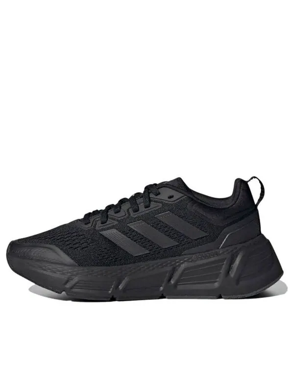 Кроссовки questar 'triple black' Adidas — изображение 1 из 4, черный