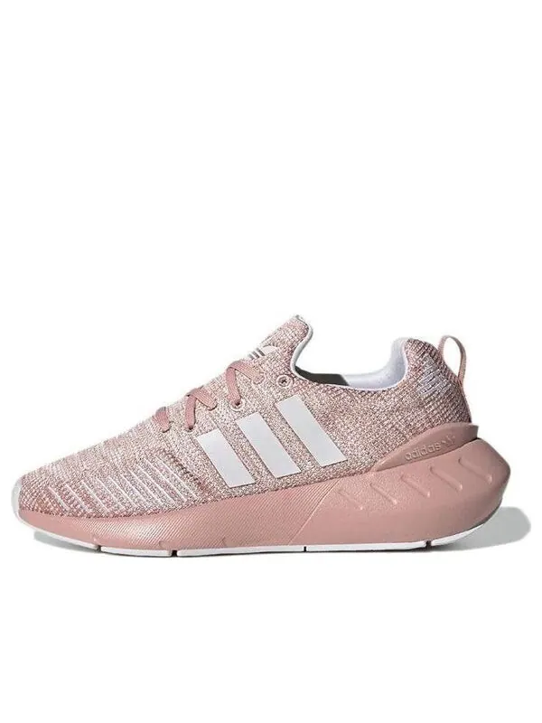 Кроссовки Swift Run 22 Adidas — изображение 1 из 4, белый