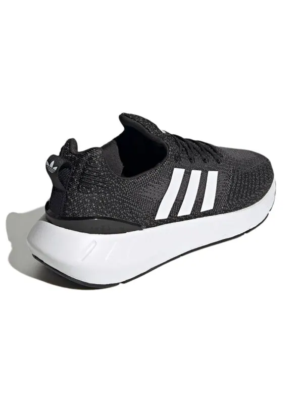 Кроссовки оригинальные swift run 22 Adidas — изображение 4 из 4, белый/черный