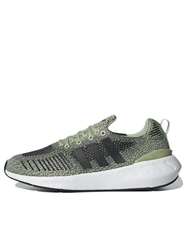 Кроссовки Swift Run 22 Adidas — изображение 1 из 4, черный/зеленый