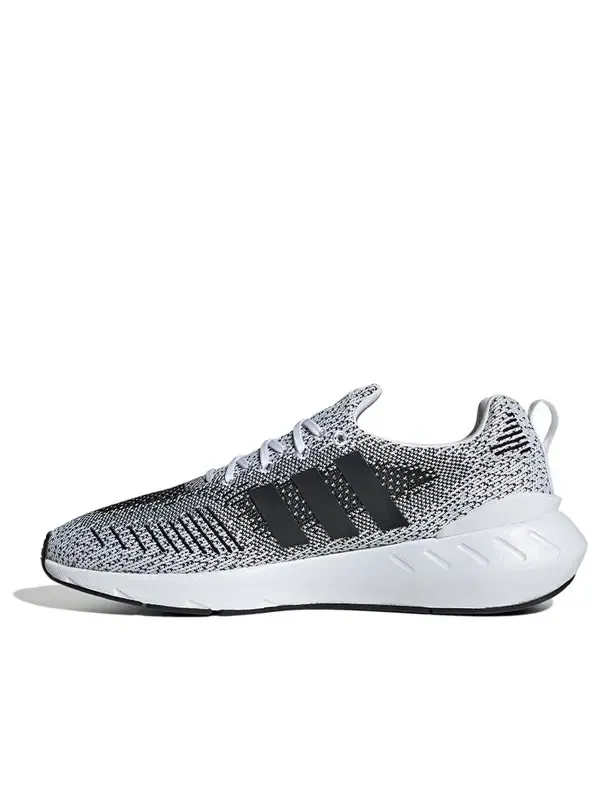 Кроссовки оригинальные swift run 22 Adidas — изображение 1 из 4, белый/черный