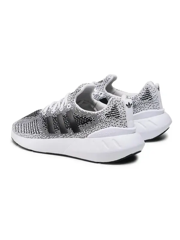 Кроссовки оригинальные swift run 22 Adidas — изображение 4 из 4, белый/черный