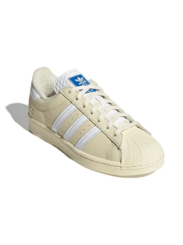 Кроссовки оригинальные superstar Adidas — изображение 3 из 4, кремово-желтый