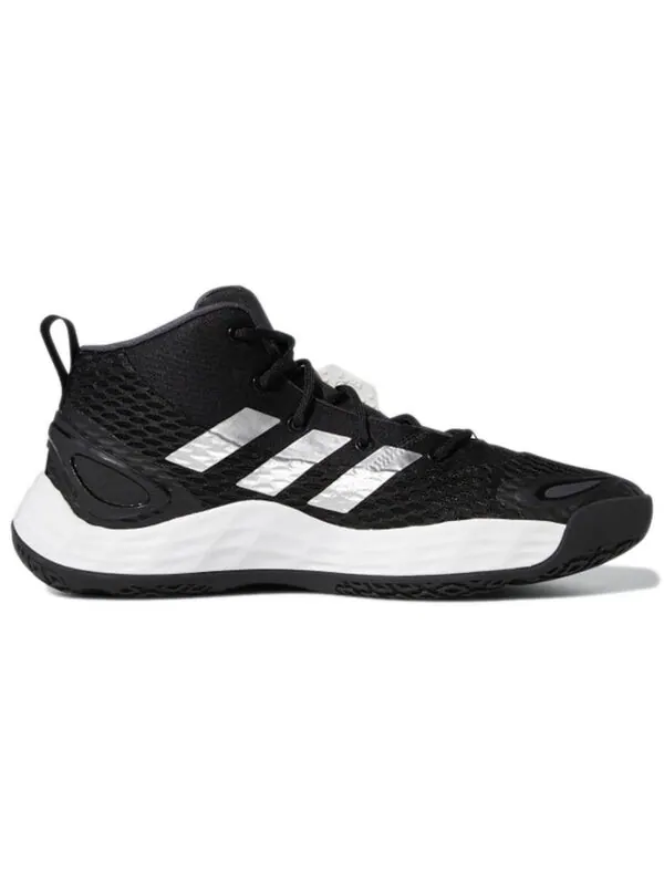 Кроссовки демонстрируют средний Adidas — изображение 2 из 4, черный/белый