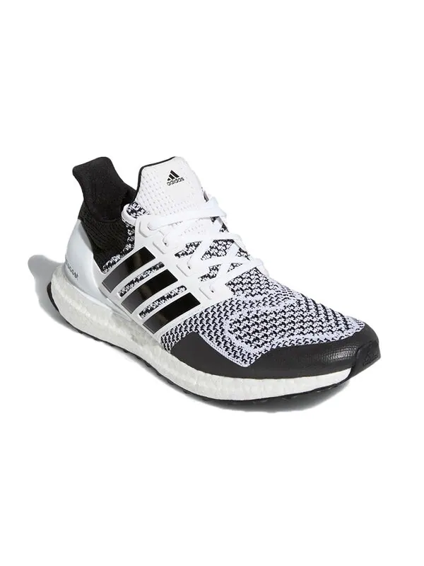Кроссовки ultraboost 1.0 днк Adidas — изображение 3 из 4, черный/белый