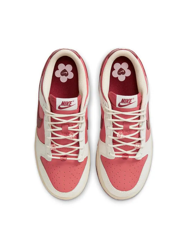 Кроссовки (WMNS) Nike Dunk Low 'Valentine's Day 2024 Alternate' — изображение 4 из 4, красный/розовый