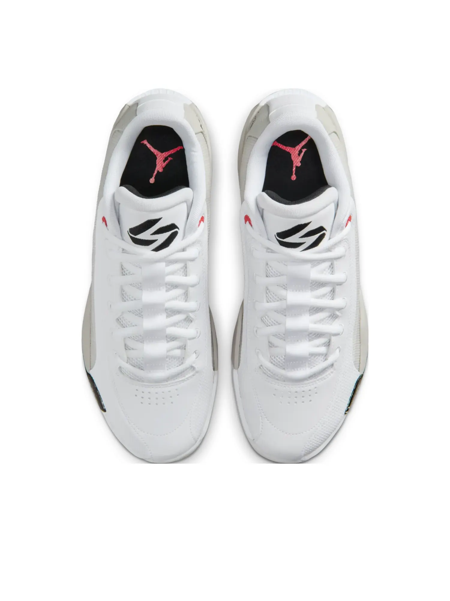 Кроссовки Air Jordan Luka .77 PF 'White Tech Grey Flame Red' — изображение 2 из 6, белый