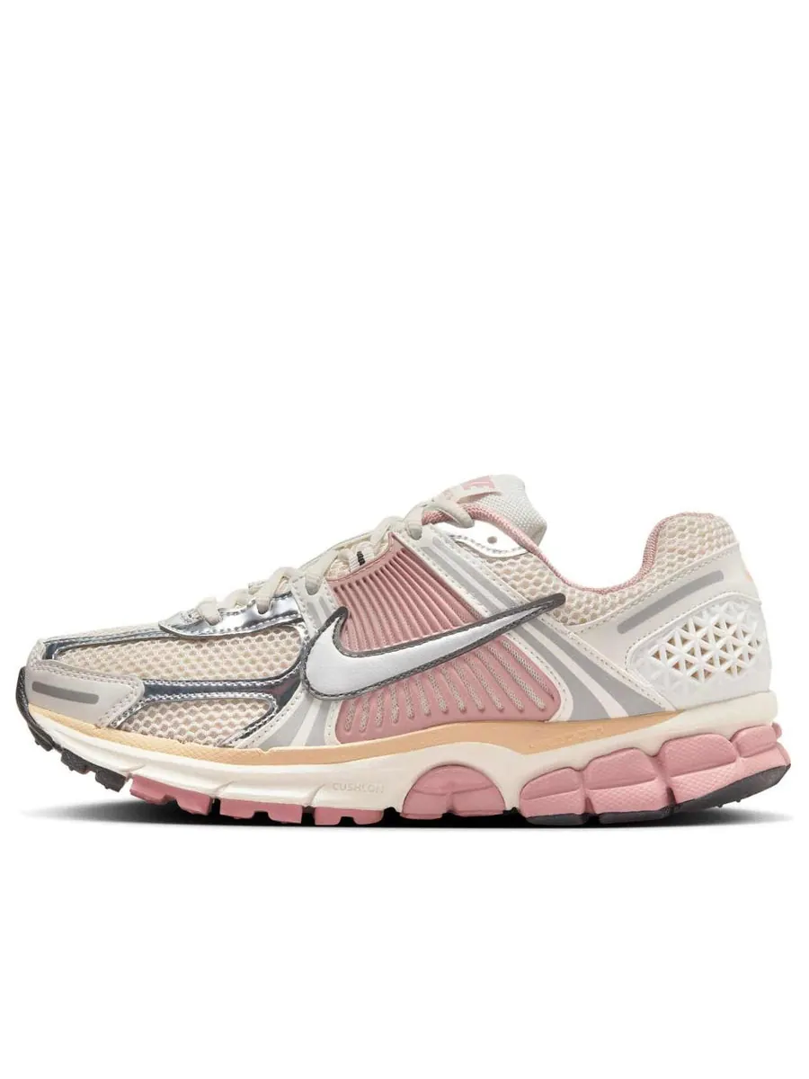 Кроссовки (WMNS) Nike Air Zoom Vomero 5 'Particle Pink' — изображение 1 из 6, бежевый