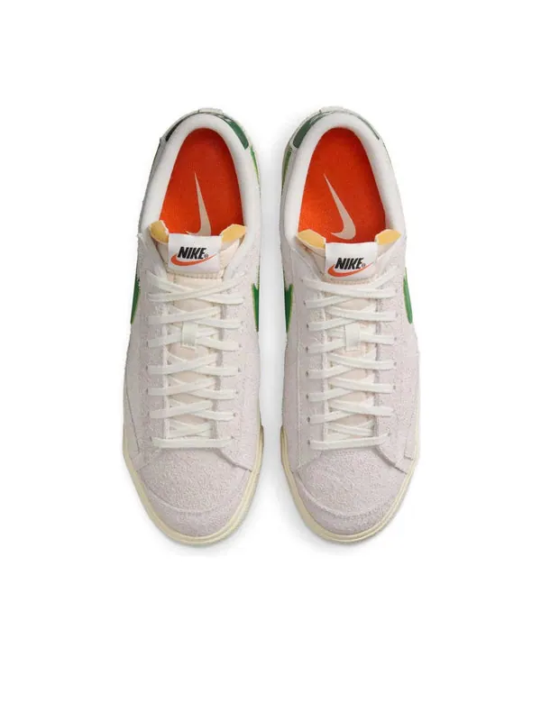 Кроссовки blazer low summit white kelly green' Nike — изображение 4 из 4, бежевый