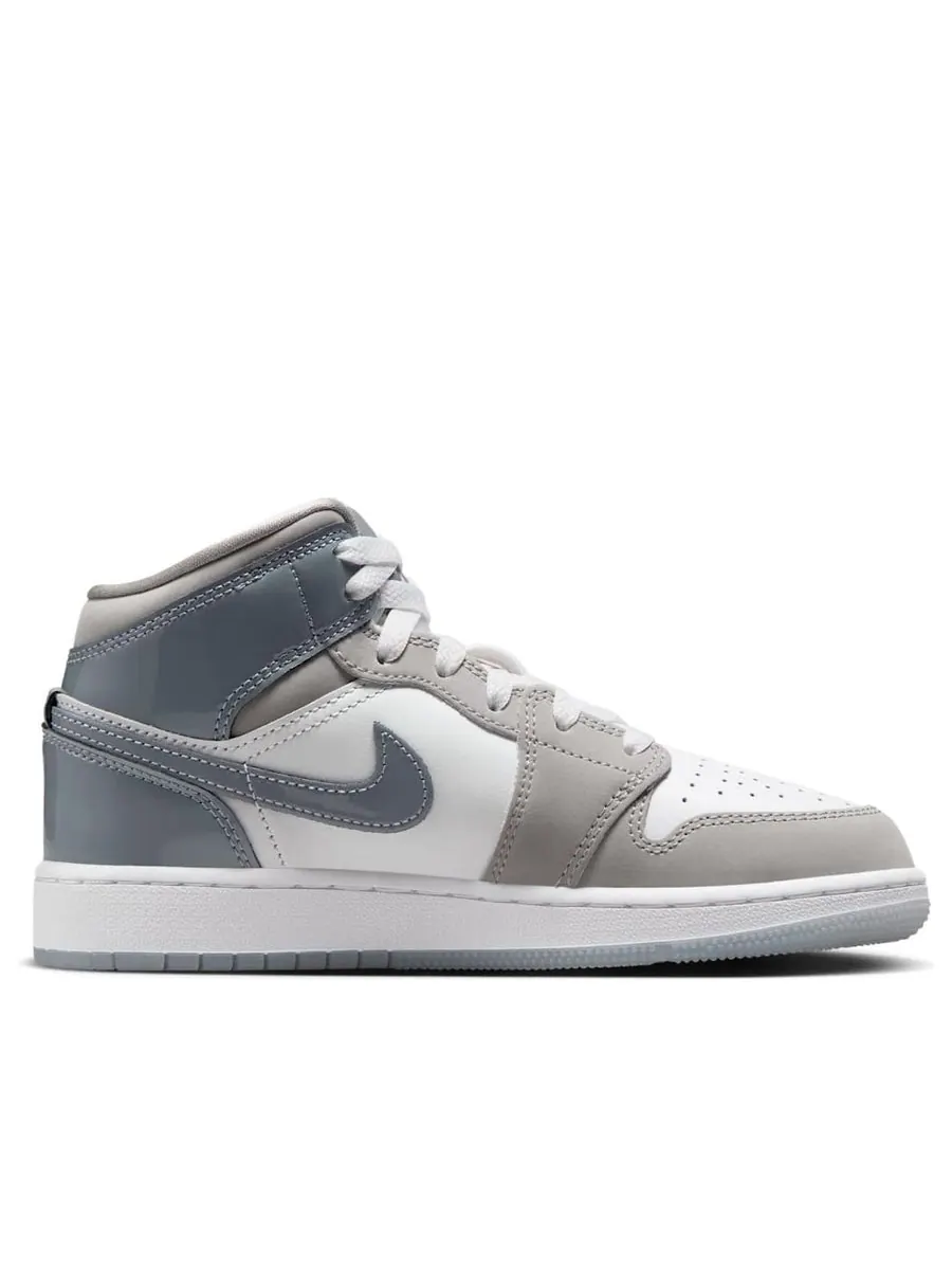 Кроссовки (GS) Air Jordan 1 Mid 'White Medium Cool Grey' — изображение 2 из 6, белый