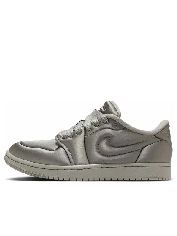 Кроссовки 1 low method of make 'satin grey' Air Jordan — изображение 1 из 4, серый