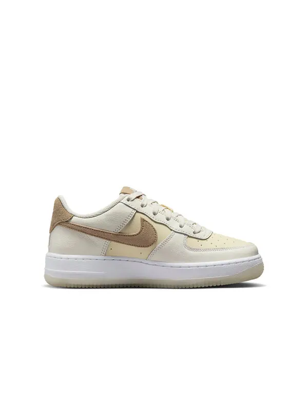 Кроссовки air force 1 lv8 5 'sail coconut milk' Nike — изображение 2 из 4, белый/хаки