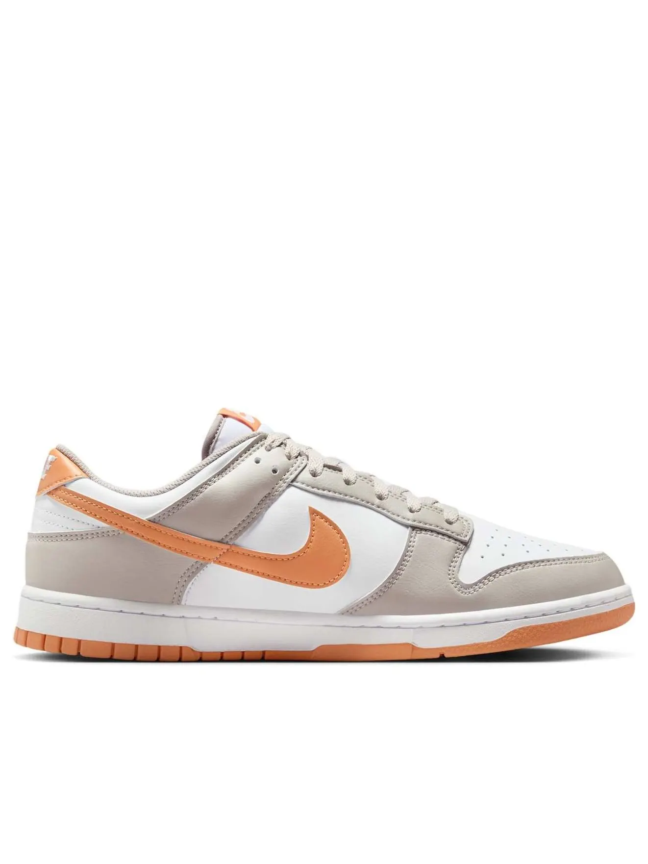 Кроссовки Nike Dunk Low 'Apricot Agate' — изображение 2 из 6, серый