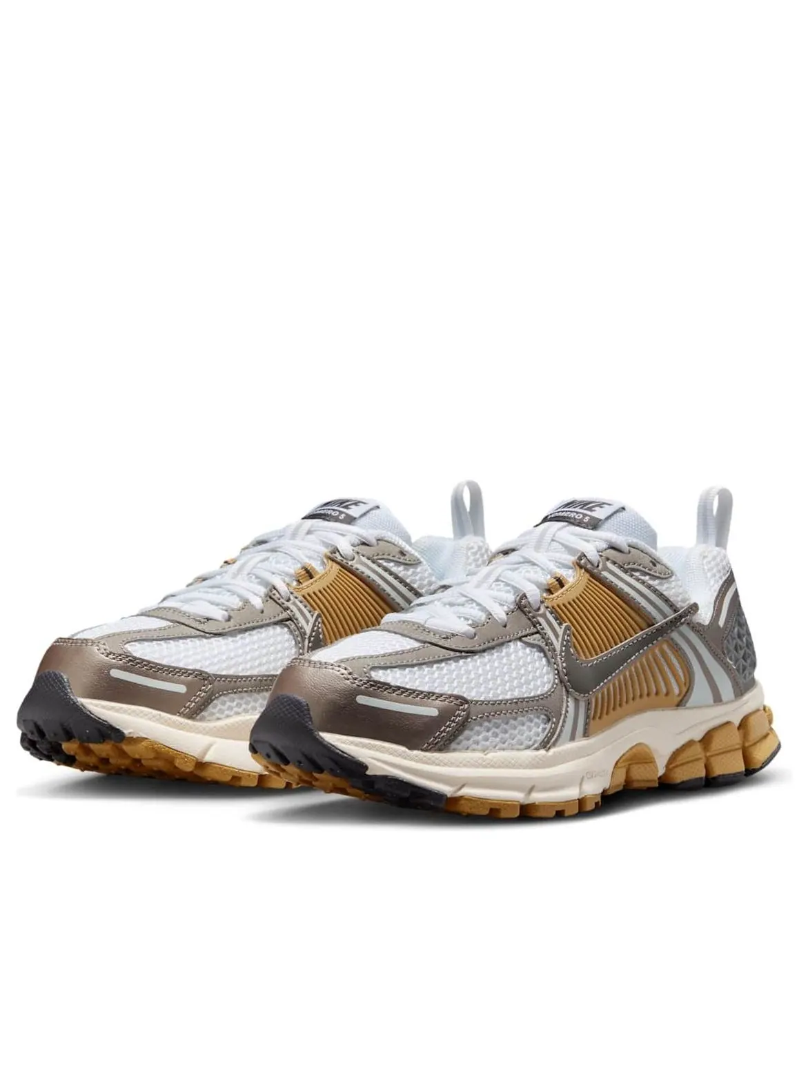 Кроссовки (GS) Nike Air Zoom Vomero 5 'Metallic Pewter Parachute Beige' — изображение 4 из 6, золото