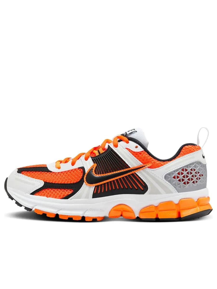 Кроссовки (GS) Nike Air Zoom Vomero 5 'Total Orange' — изображение 1 из 6, оранжевый